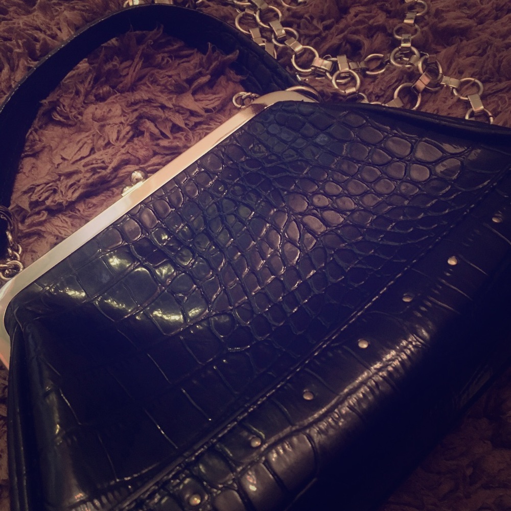 LIZ CLAIBORNE FAUX PATENT CROCODILE PURSE